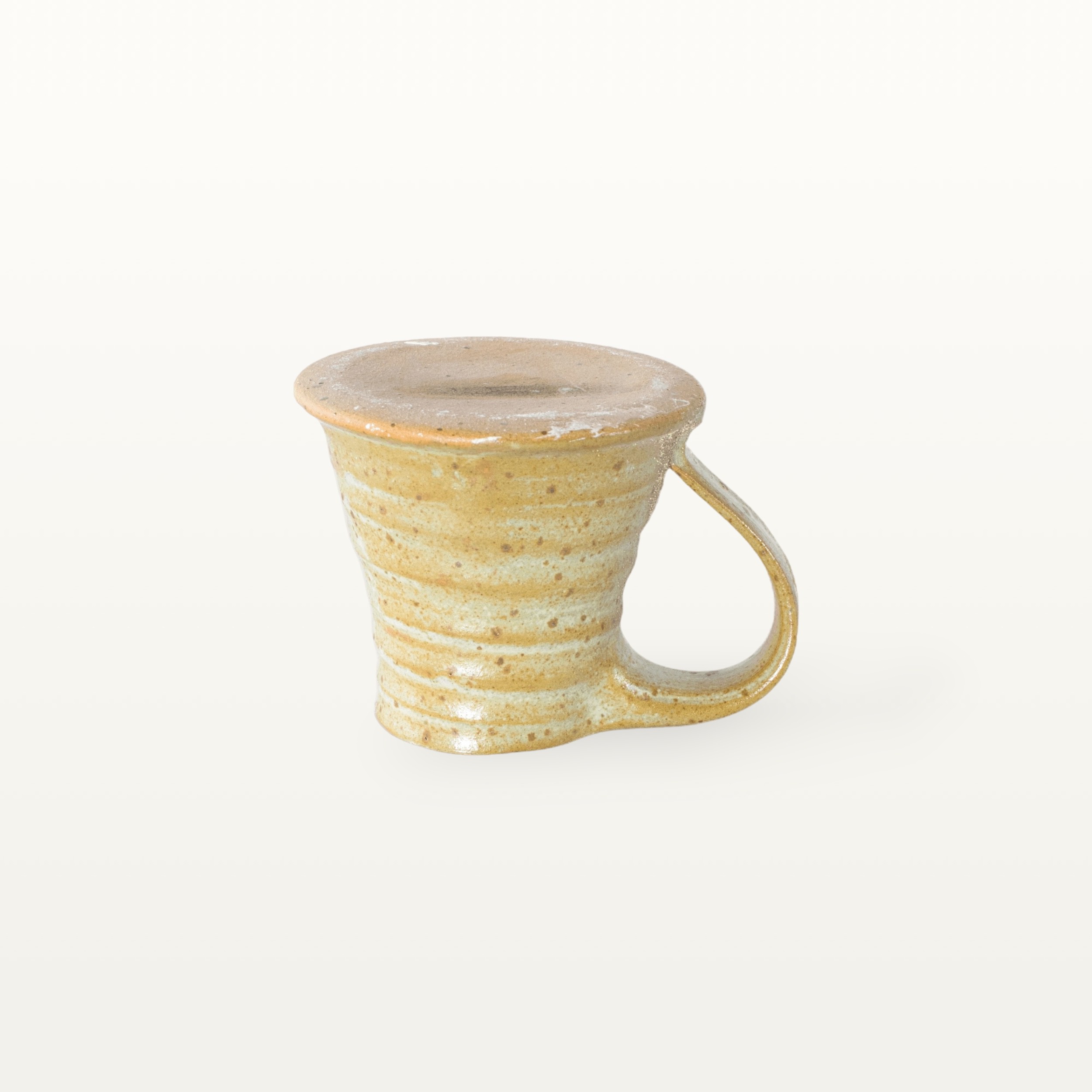Erdige Keramiktasse mit breitem Fuß - weiß 3 Erdige Keramiktasse mit breitem Fuß - weiß – Bild 3