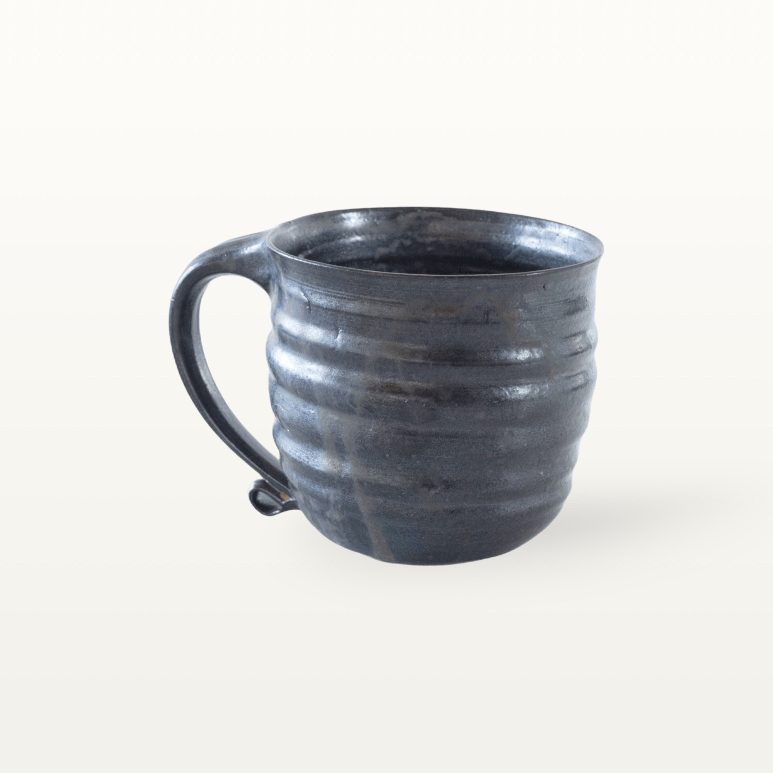 Große, natürliche Keramiktasse - schwarz 2 Große, natürliche Keramiktasse - schwarz – Bild 2