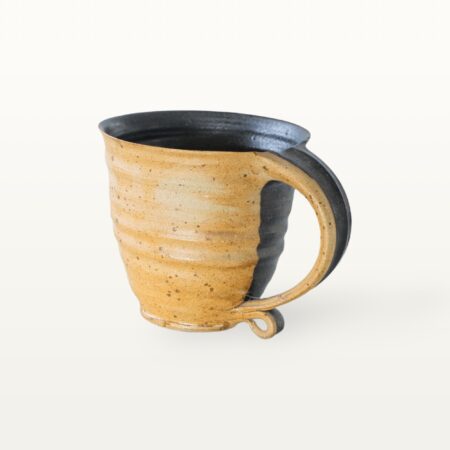 Große bauchige Tasse mit schmalem Fuß - braun und schwarz
