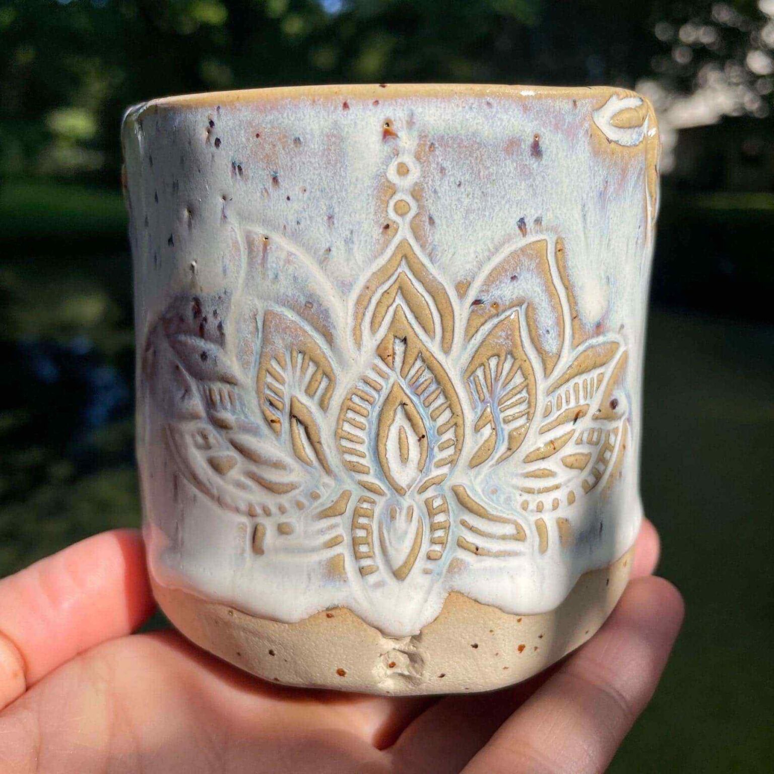 getöpferter Becher Lotus - Weiß 3 getöpferter Becher Lotus - Weiß – Bild 3