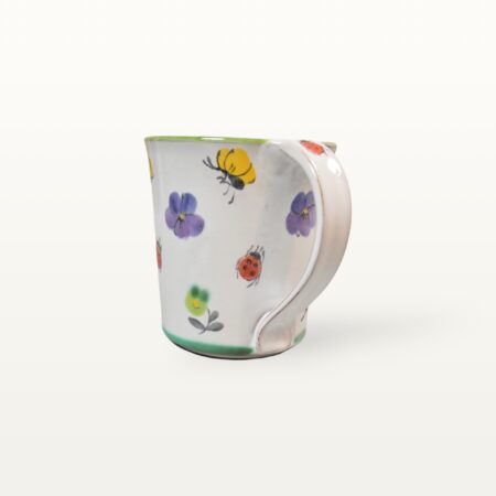 Mittelgroße Tasse mit Blumen und Insekten bemalt – Bild 4