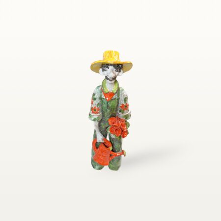 Handgemachte Keramik Figur als Gärtner mit Blumenstrauß