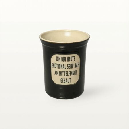 Große Tasse - Graphico Explizit - Mittelfinger - Schwarz