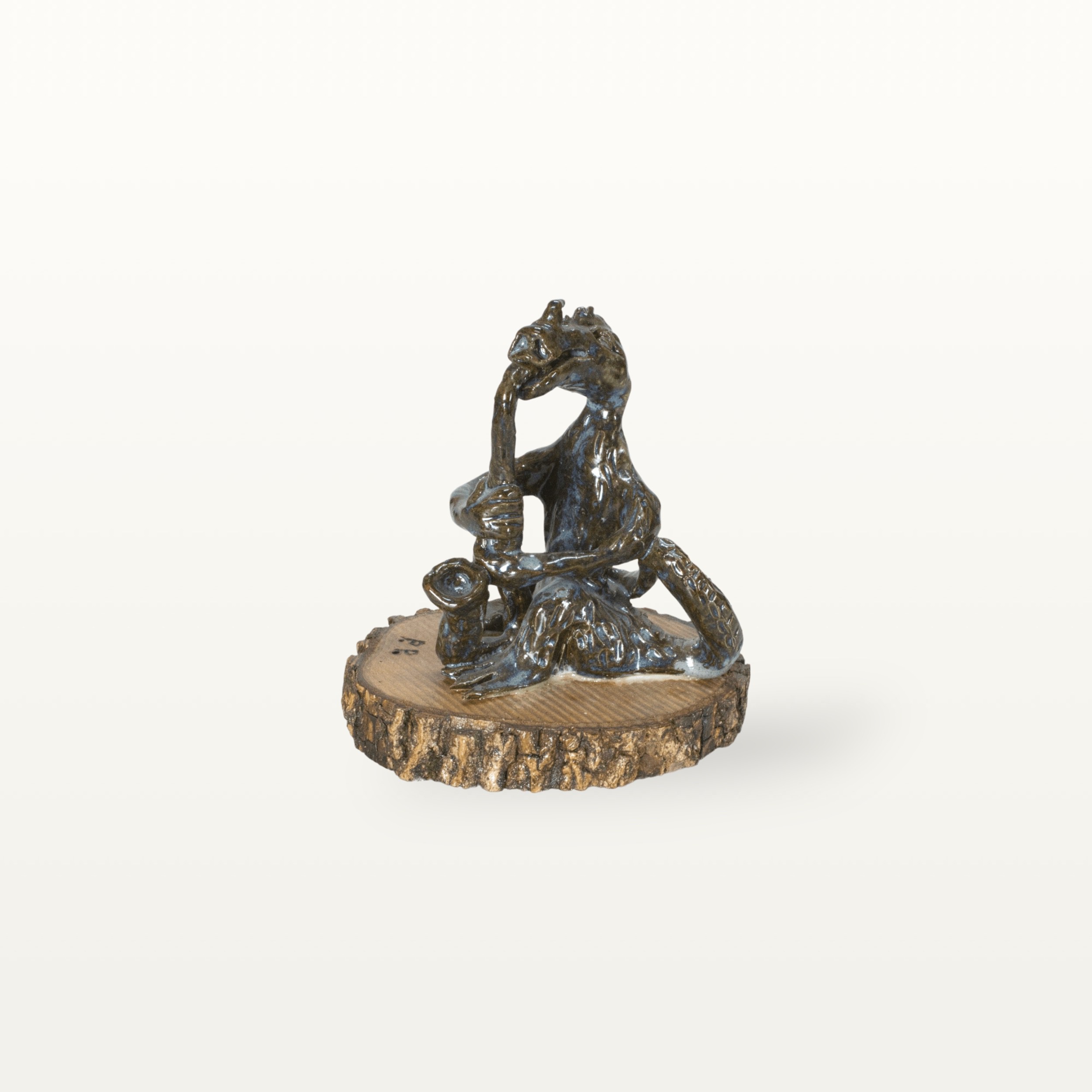 Musikalische Drachenfigur mit Saxophon 1 Musikalische Drachenfigur mit Saxophon